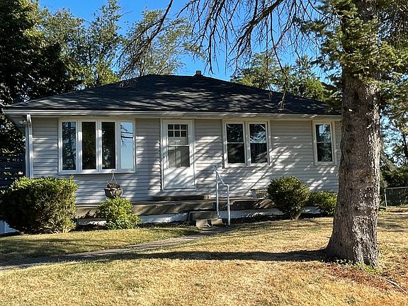 3rd image of 2218 Benwood Hill Rd