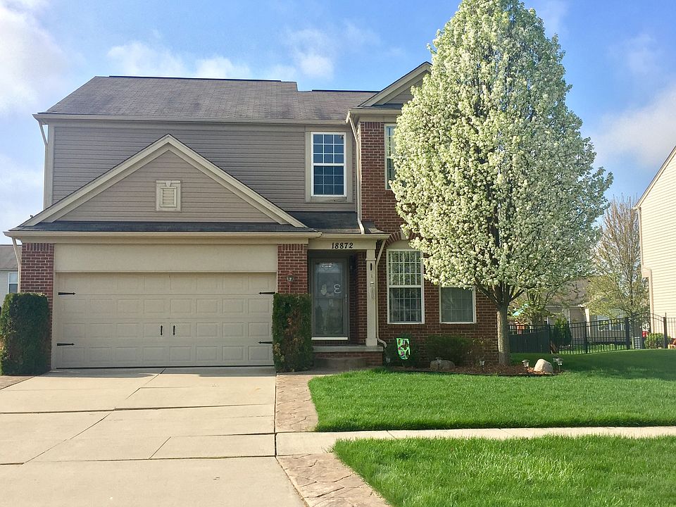 2nd image of 18872 Livingston Dr