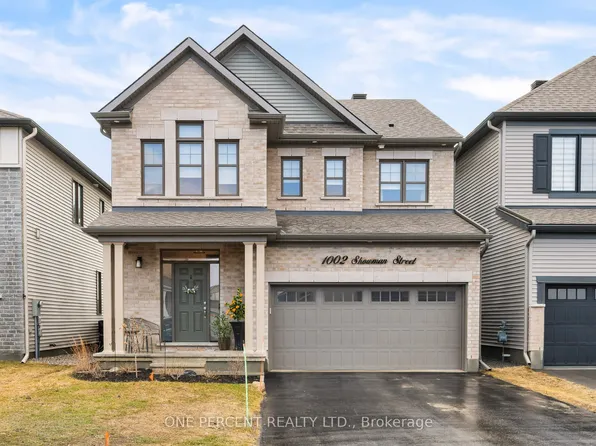 1002 Showman St, Ottawa, ON K0A 2Z0
