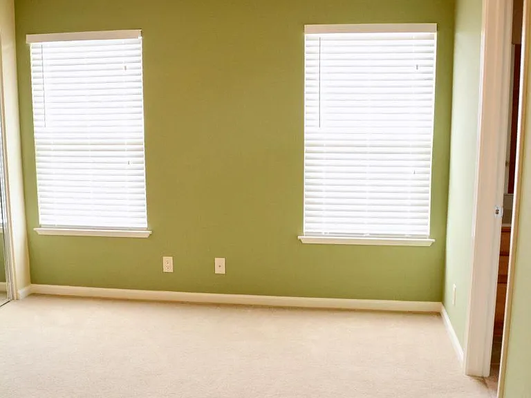 2420 Lincoln Meadows Dr — Photo 7