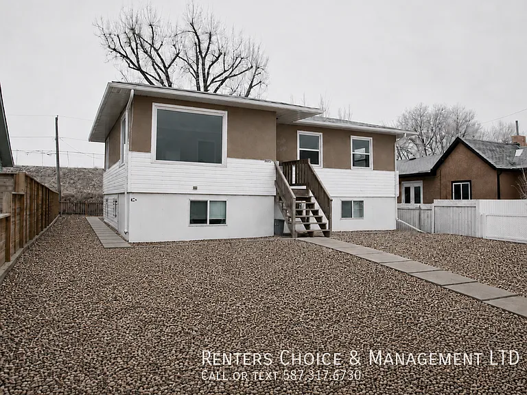 5008A 41st Ave — Photo 2