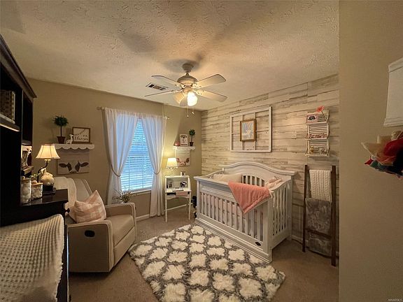 4th image of 409 Forest Park Dr