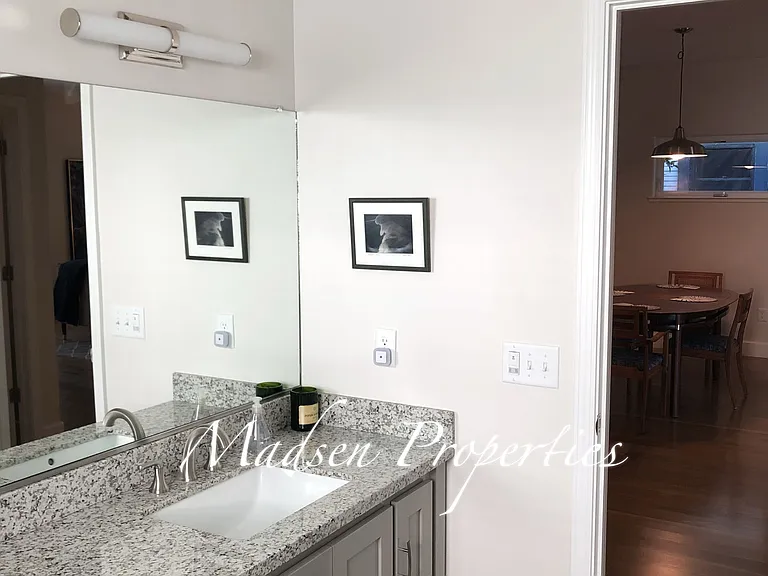 1481 Montgomery St — Photo 9