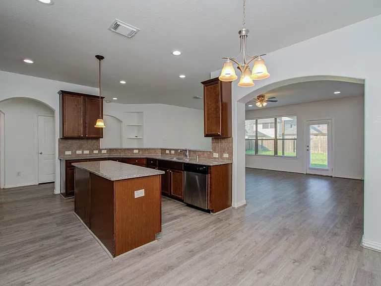 22314 Mosshall Ct — Photo 23
