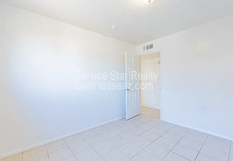 532 W Dublin St — Photo 48