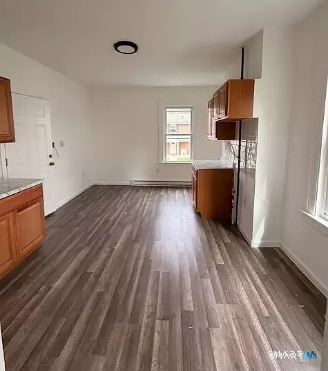 47-49 Putnam St — Photo 3