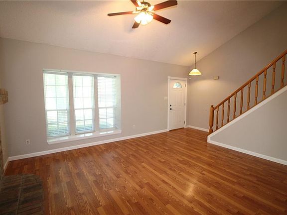 5th image of 5117 Colonial Dr