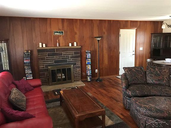5th image of 1222 Farmbrook Dr