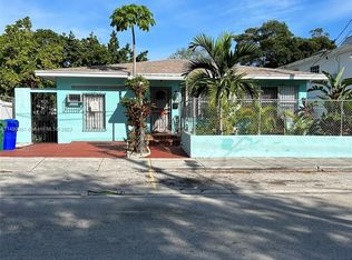 1055 SW 4th St, Miami, FL 33130