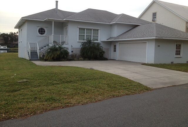 1st image of 205 NW Baypath Dr