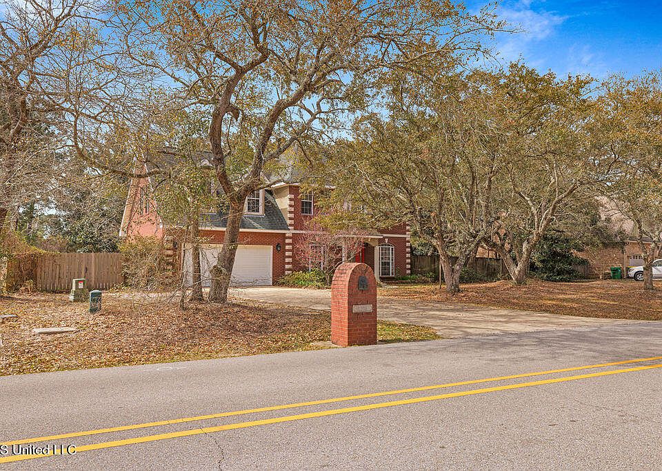 1st image of 1516 Shelby Ln