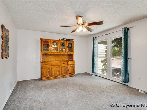 5th image of 1554 Henry Dr