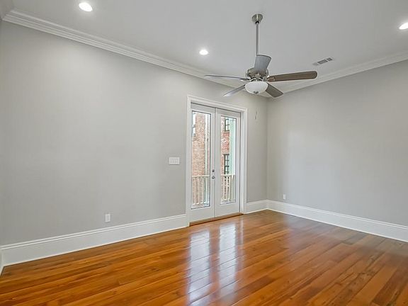 4th image of 1015-17 Josephine St