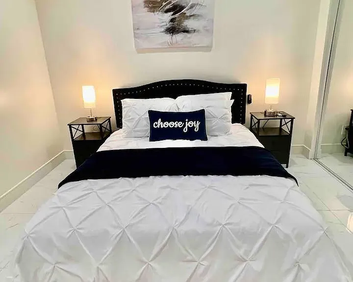 Queen Bed