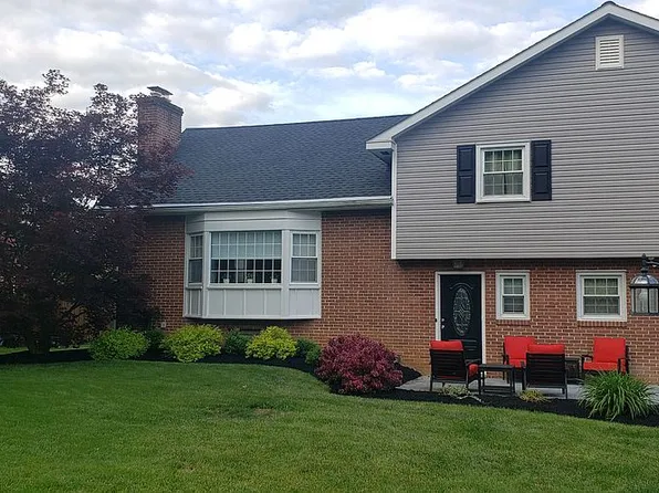 1908 Northbrook Dr, Lancaster, PA 17601