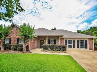 828 Whitfield Dr, Natchitoches, LA 71457