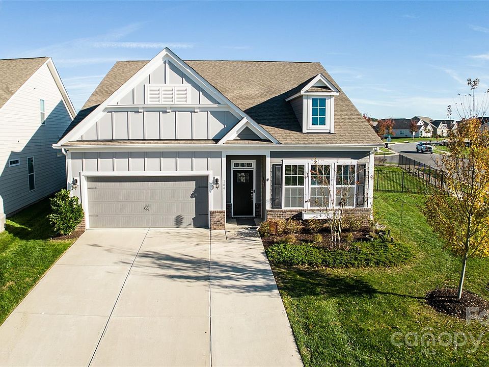1st image of 104 Boatwright Ln