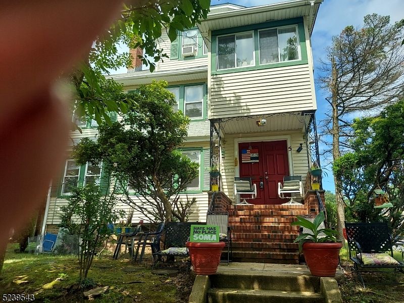 1st image of 5 Boyden Pkwy S #1