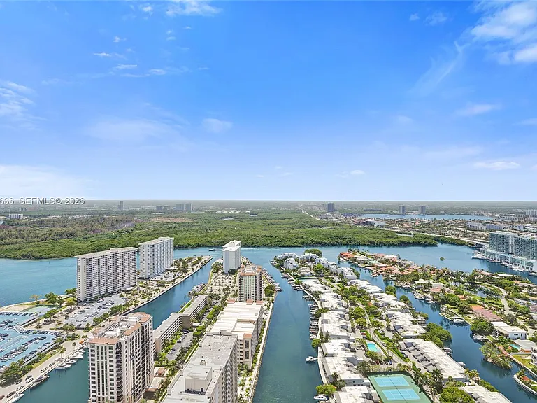 16001 Collins Ave #4305 — Photo 19