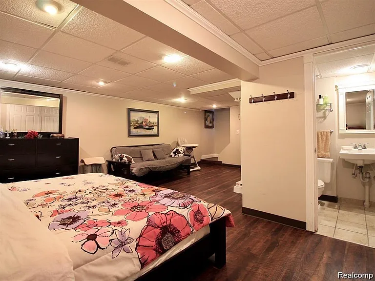 5363 English Dr — Photo 23