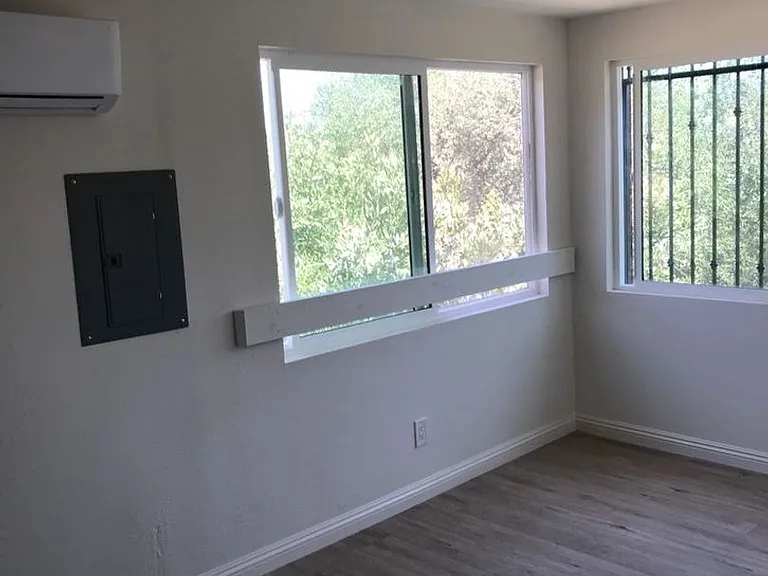 1190 Oak Grove Dr — Photo 11