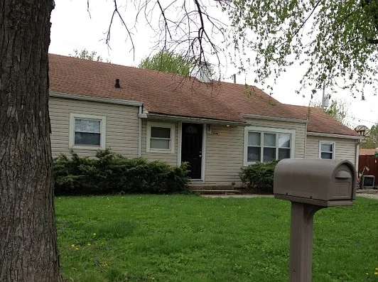 2344 S Keystone Ave photo 1