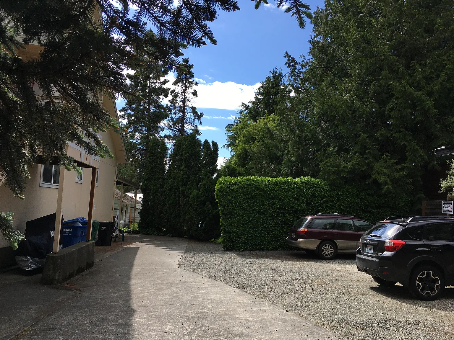 2 bed, 1000 sqft, $2,200 — Photo 2