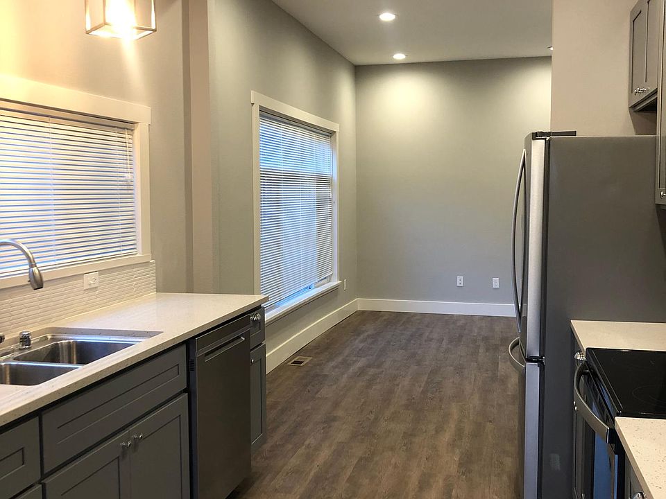 kitchen to living room