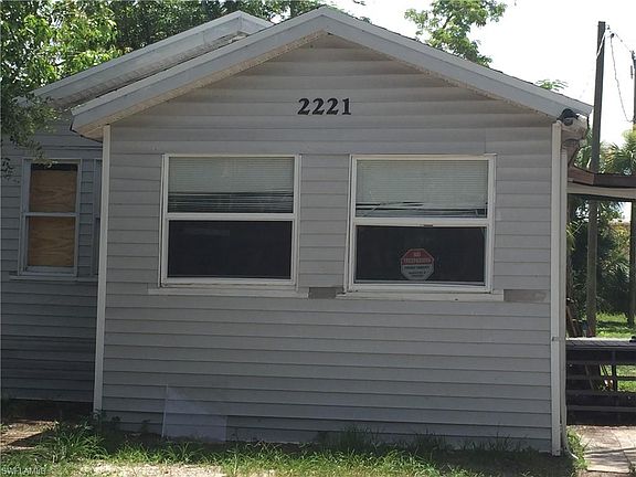 5th image of 2221 Royal Palm Ave