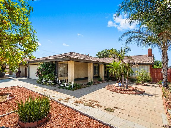 4th image of 25252 Delphinium Ave