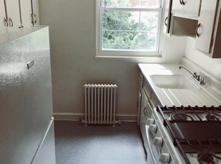 100 Schuyler Rd #308, Silver Spring, MD 20901