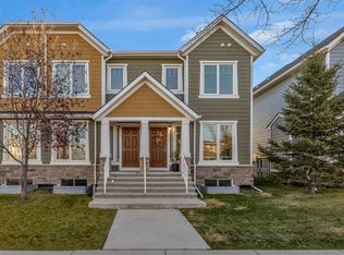 2400 W Ravenswood Vw SE #108, Airdrie, AB T4A0V7