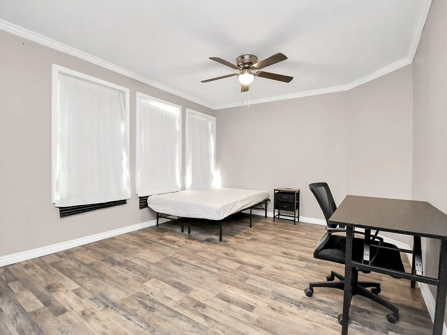 4 bed, 2.0 bath, 1555 sqft, $711 — Photo 4