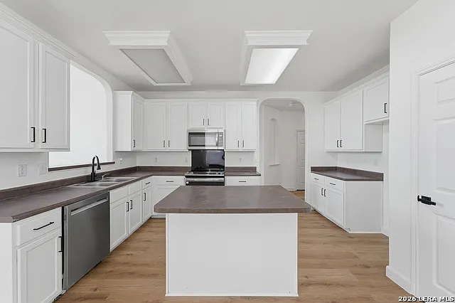 2429 Angelina Dr — Photo 10