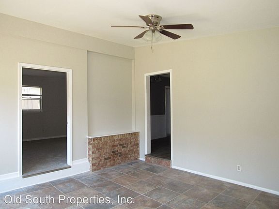 3rd image of 926 Clearview Ave