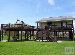 892 S Jacks Rd, Crystal Beach, TX 77650