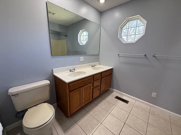 500 Clifton Ct — Photo 9