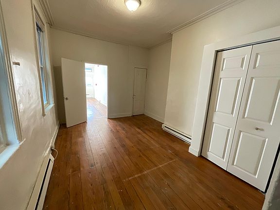 4th image of 2331 Brown St #1