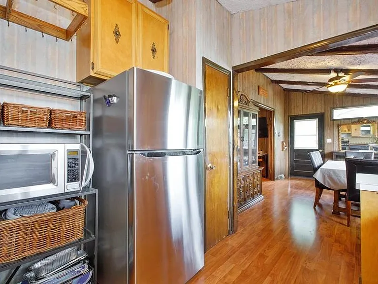 137 Lakeview Ave — Photo 10