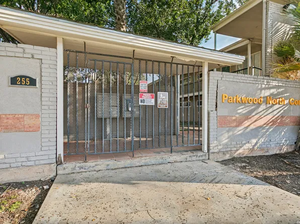 255 E Rampart Dr #203, San Antonio, TX 78216