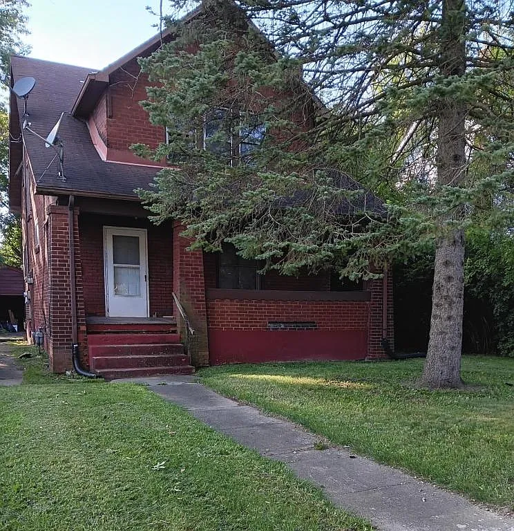 720 Woodbine Ave SE photo 1