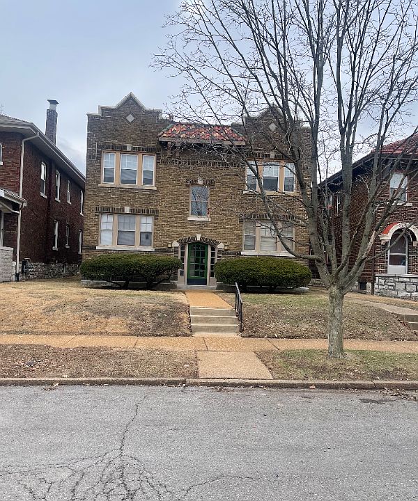 1st image of 3920 Wilmington Ave APT 2W
