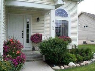 6158 N Pond Point, Grand Blanc, MI 48439