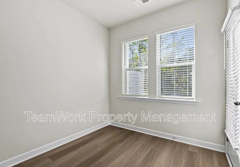 9413 Sun Fountain Dr — Photo 31