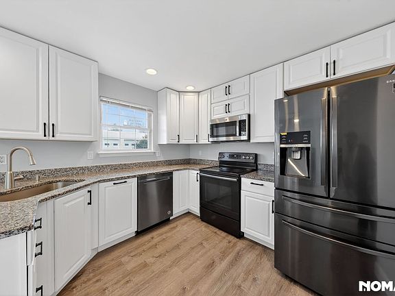 3rd image of 1007 Liberty Rd