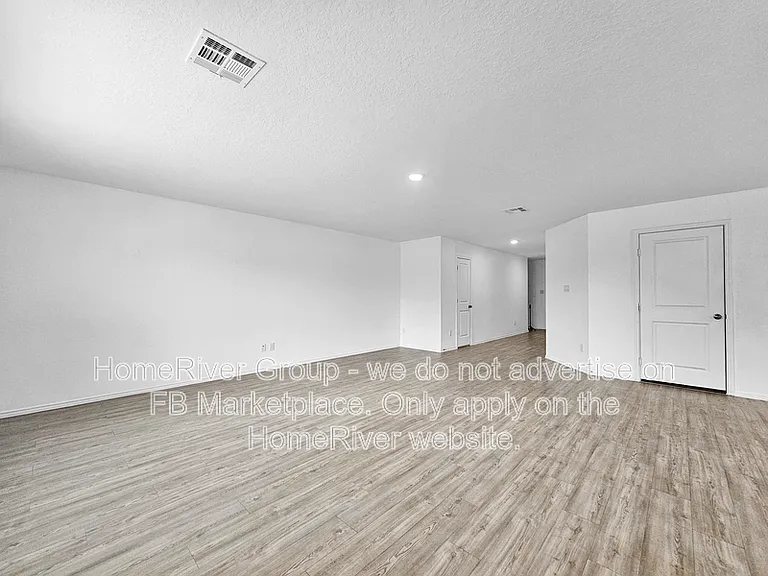 2442 Broken Arrow — Photo 6