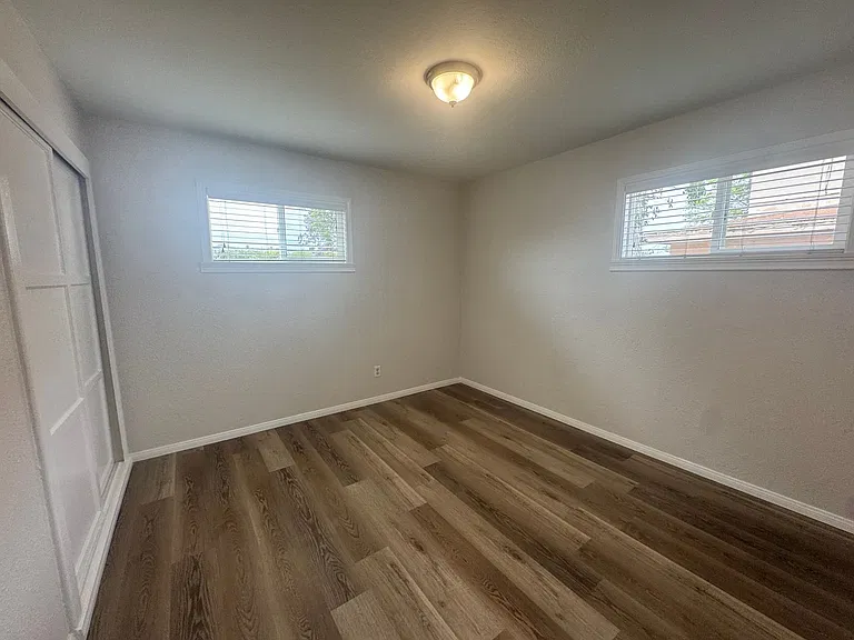 6150-52 Horton Dr — Photo 16