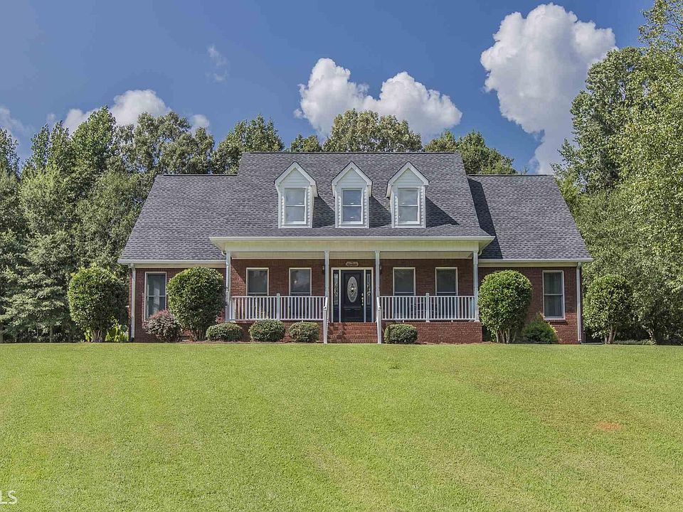 1st image of 131 Chandler Dr