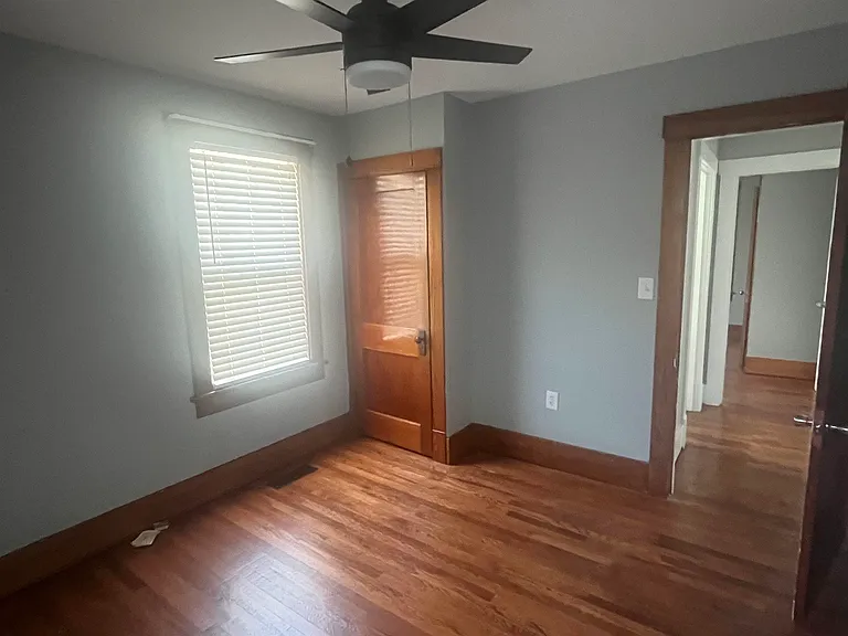 322 Marr St — Photo 9