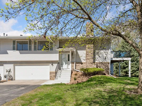 833 Evergreen Cir, Burnsville, MN 55337